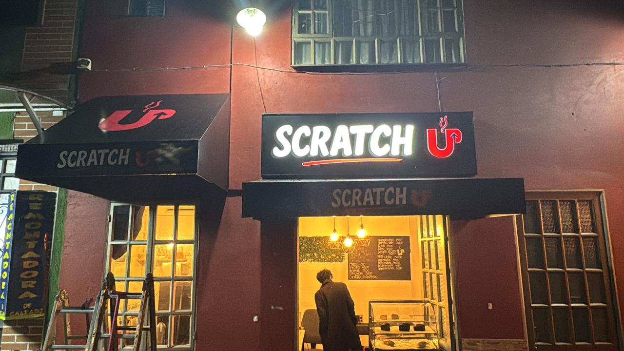 Fachada de SCRATCH UP